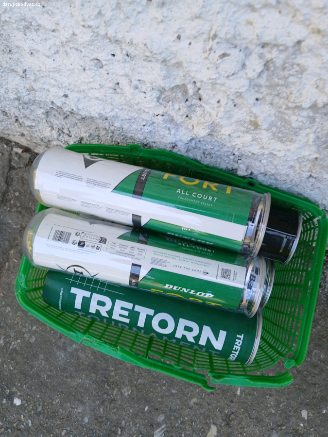 krabičky od míčků