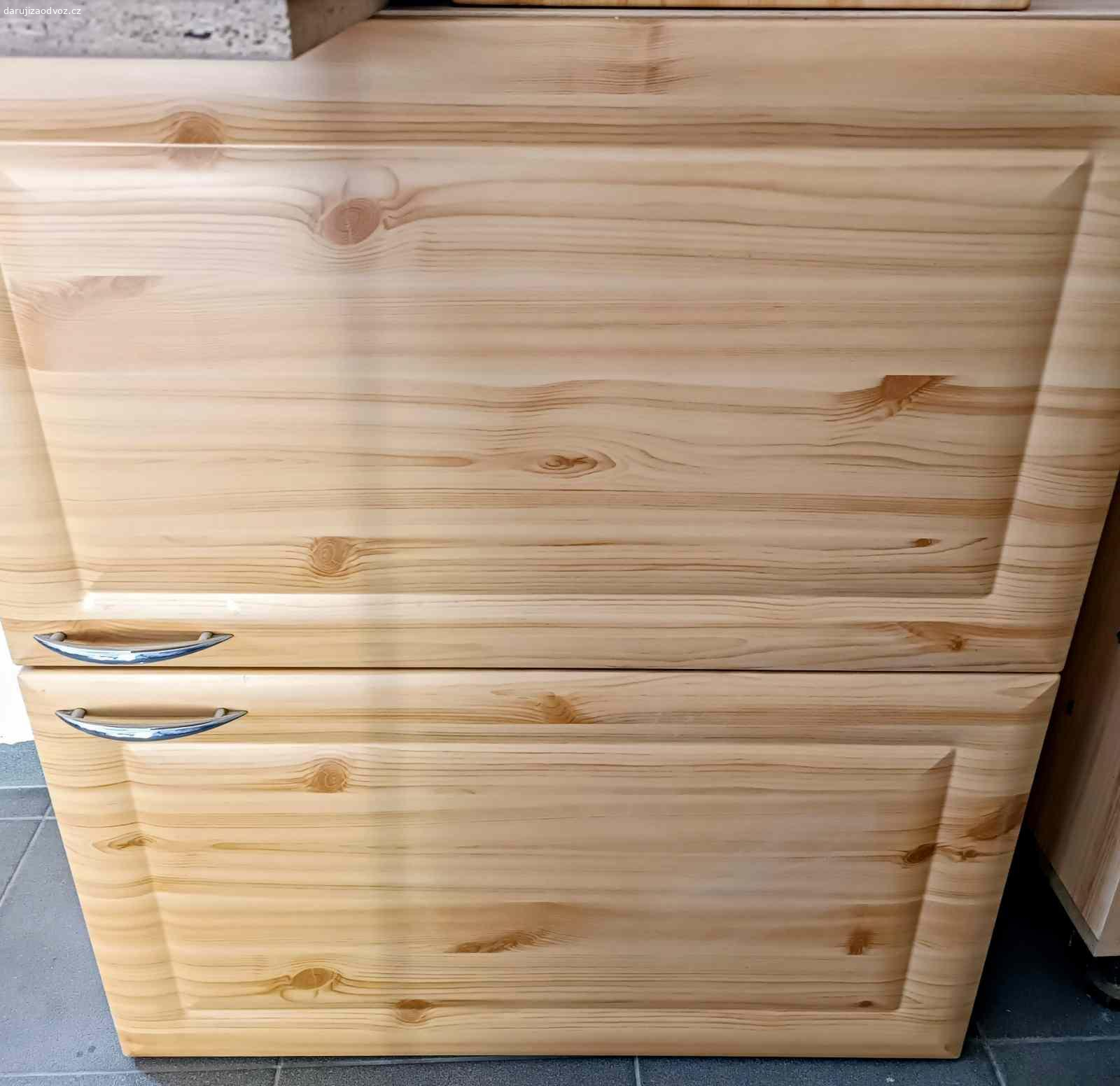 Kuchyňské skříňky horni. Top stav...horní skříňky...