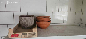 Květináče,  truhlíky,  podmisky