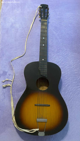 Kytara tmavá
