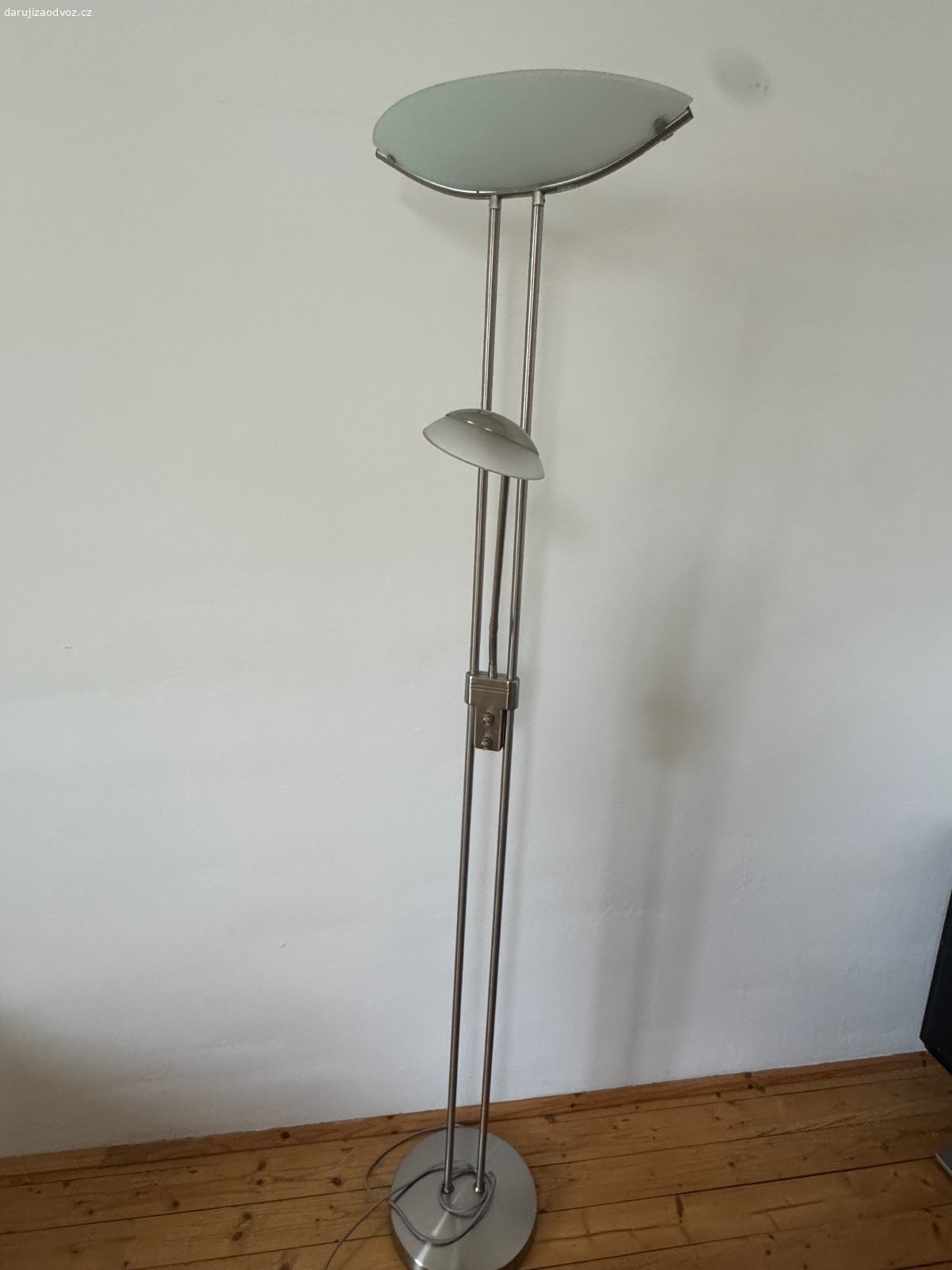 Lampa. Daruji lampu za odvoz, není poškozena, funkční