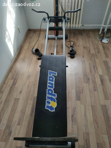 lavice na cvičení a orbitrek