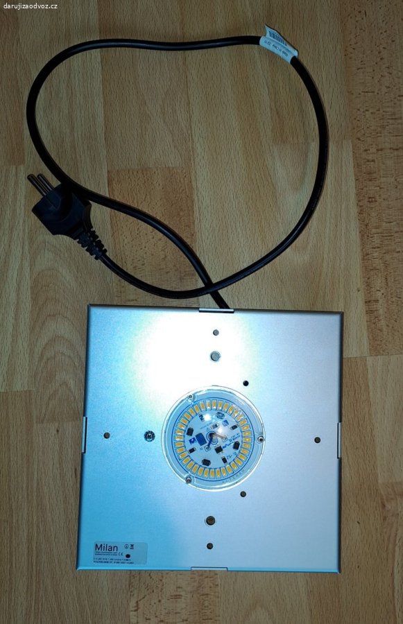 LED světlo na 220V