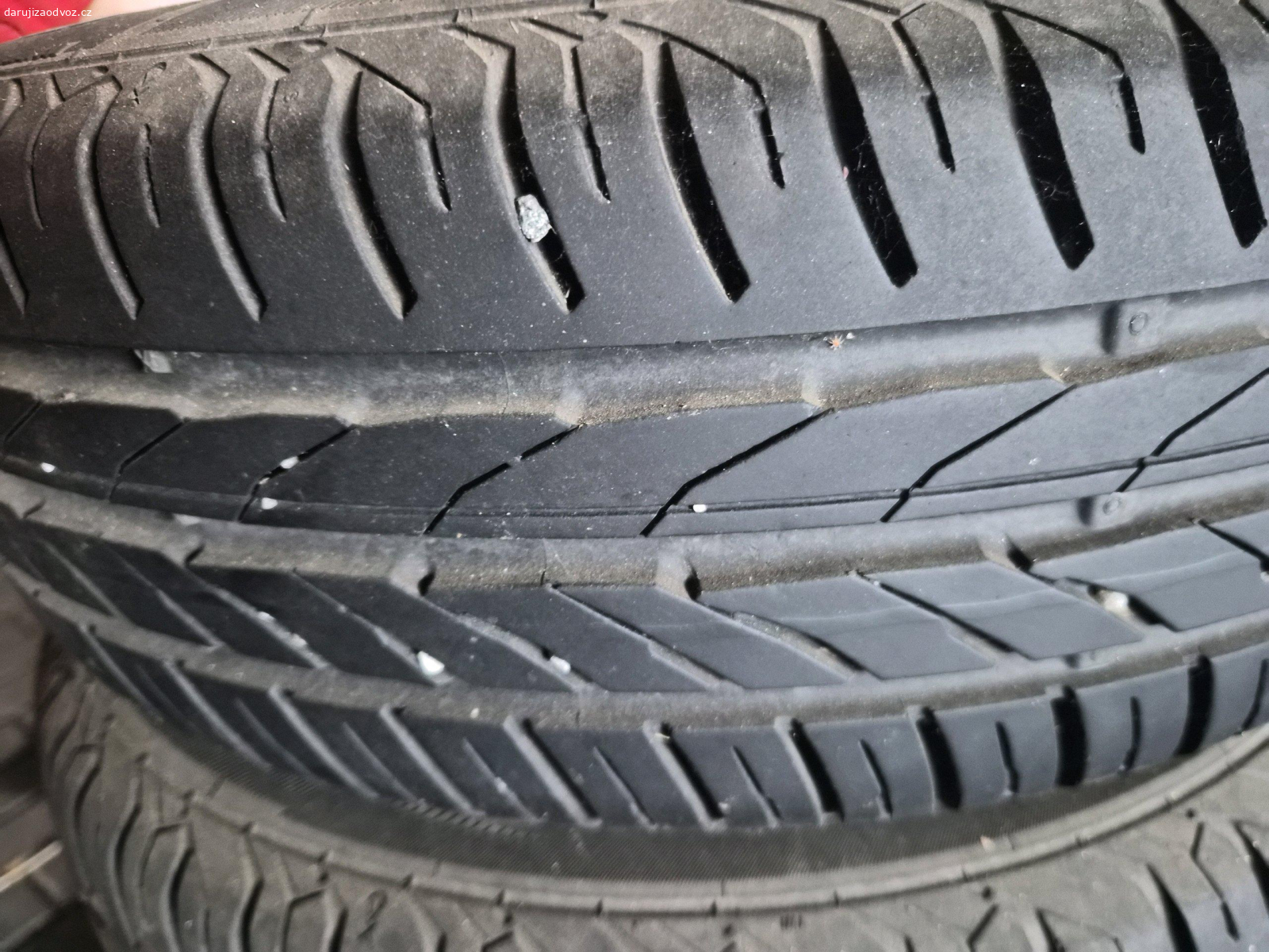 Daruji letní Pneumatiky na plecháčích. pneu