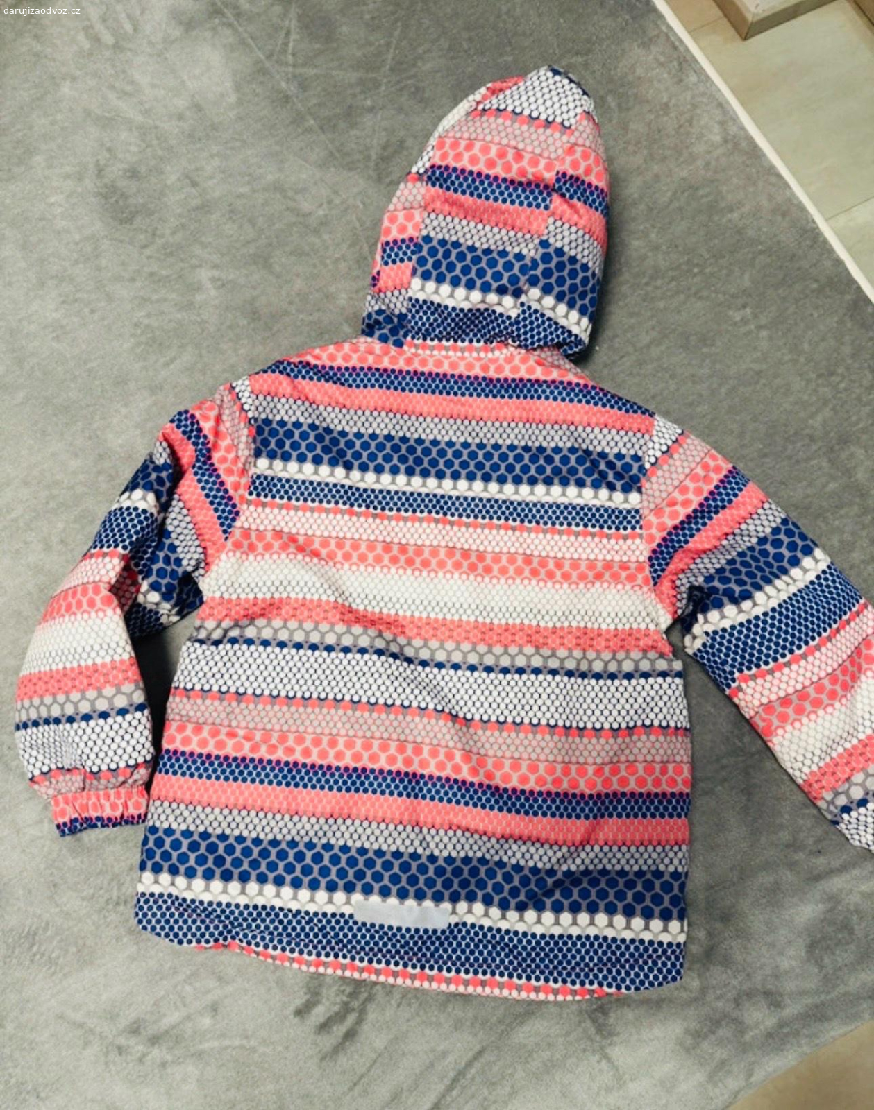 Lupilu Bunda 110/116. nošená příležitostně, bez vad 
možnost osobního předání - prosim o velkou zero colu či zásilkovna poštovné a balné 120,-