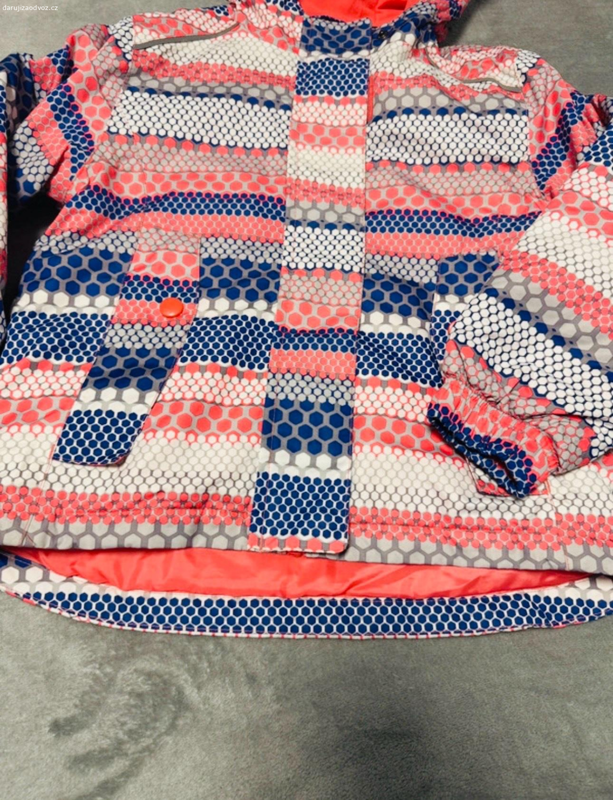 Lupilu Bunda 110/116. nošená příležitostně, bez vad 
možnost osobního předání - prosim o velkou zero colu či zásilkovna poštovné a balné 120,-
