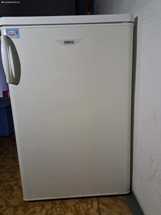 Malá lednice Zanussi