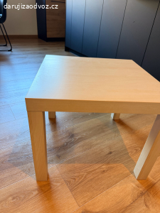 malý ikea stolek
