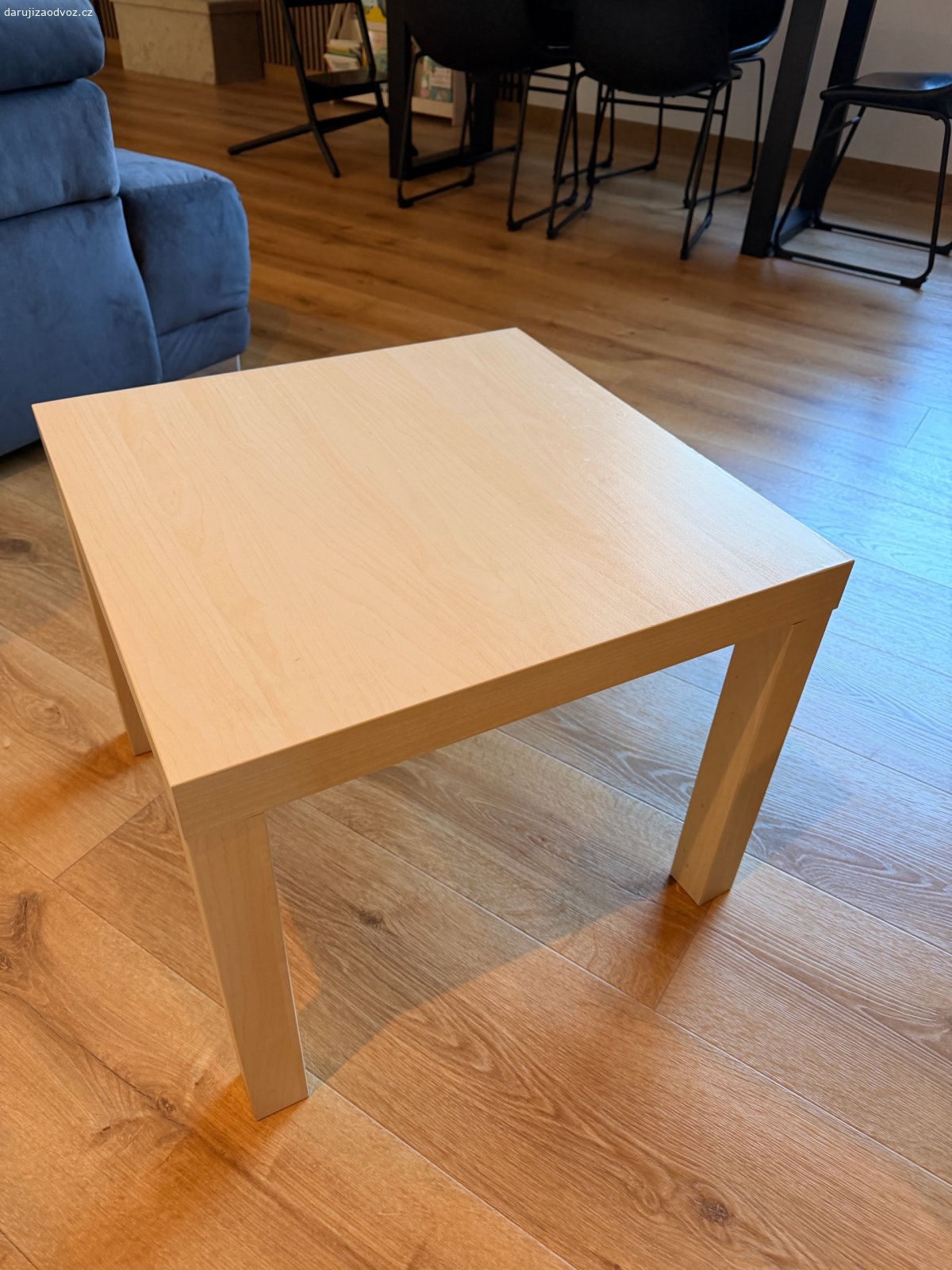 malý ikea stolek. ikea malý stolek, výborný stav