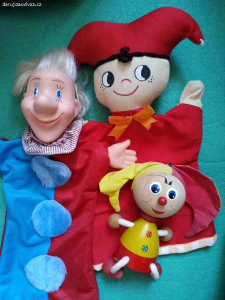 Maňásci  na ruku a dřevěný kašpárek