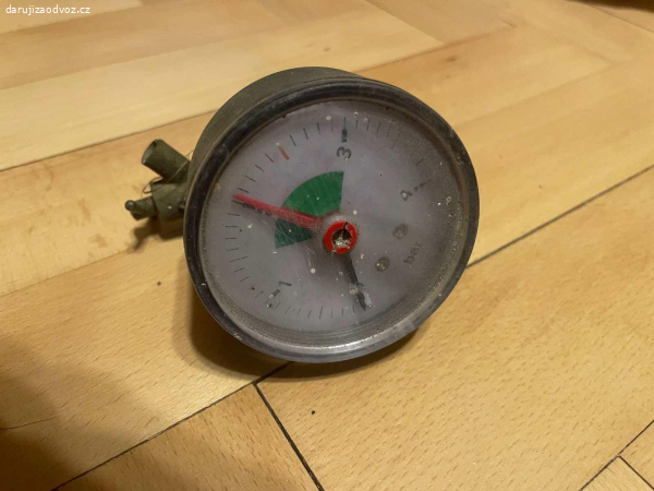 Manometr (0 - 4 bar)