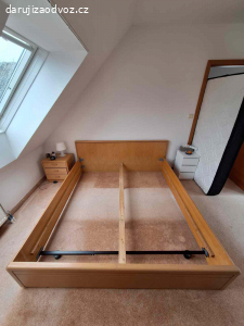 Manželská postel 180x200 cm, poškozená