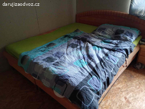 Manželská postel zdarma