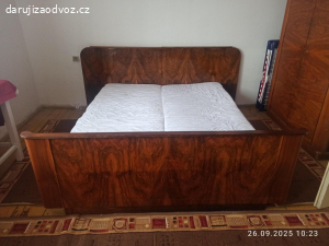 Manželská postel