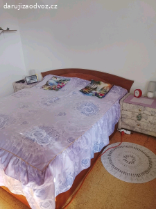 manželská postel