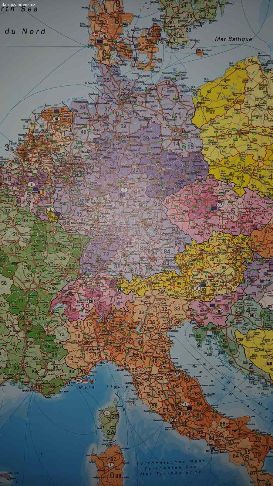 Mapa Evropy s PSČ kody (spediční mapa). Ve vybornem stavu. Daruji, ale cerstve ovoce, zelenina, med, vajicka, horka cokolada apod. potesi :)