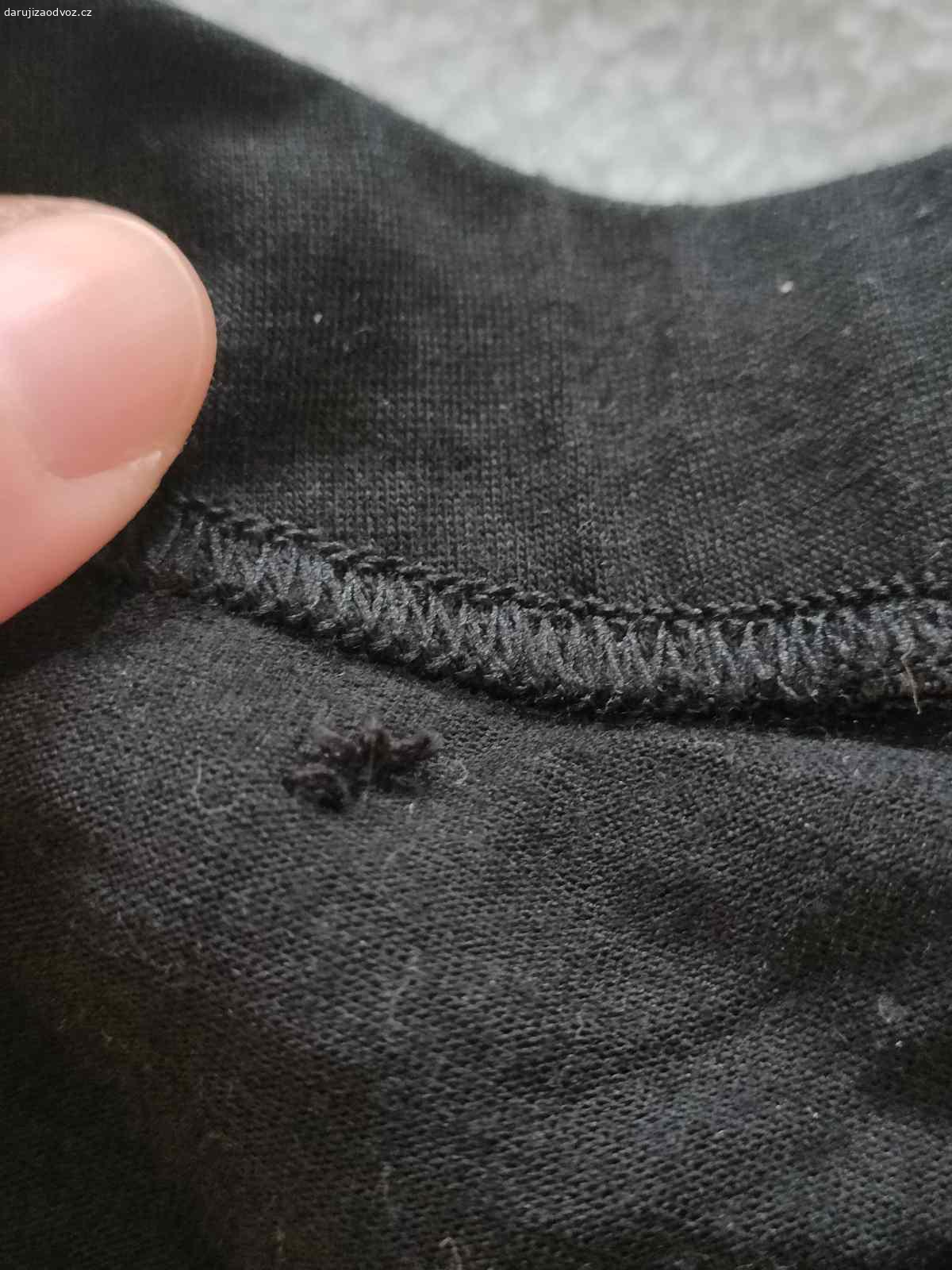 Merino spodky dámské, vel M. Daruji za odvoz , zašitá malá dírka viz foto, je to u zad.