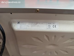 Mikrovlnná trouba Electrolux EME 1 – na opravu