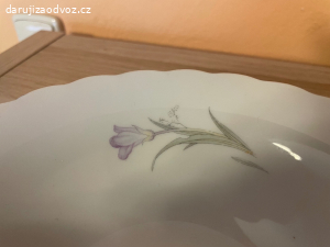 Porcelánová mísa - průměr cca 20 cm