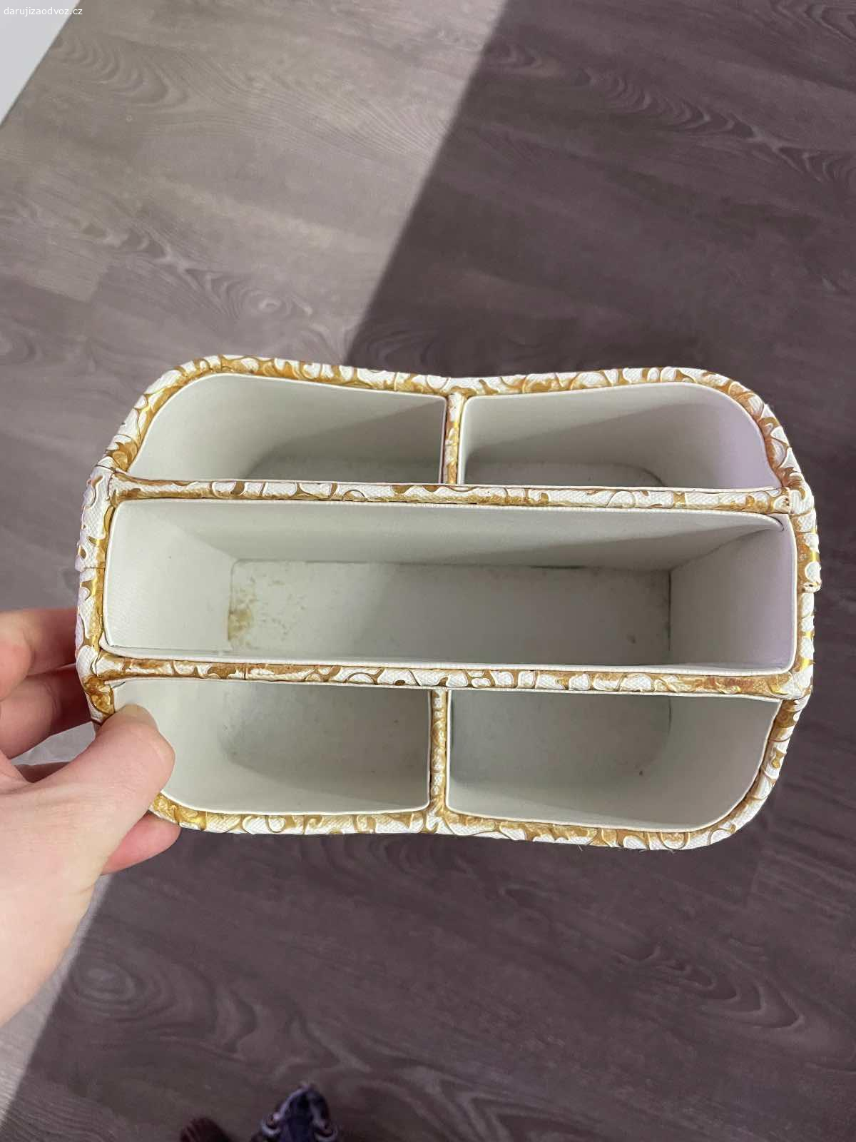 Mix. Nevezu, neposilam…po predchozi domluve vyzvednuti v Sedmihorkach/Turnove. Davam prednost tem, co si vezmou vice veci. Prosim kontaktovat me na email.