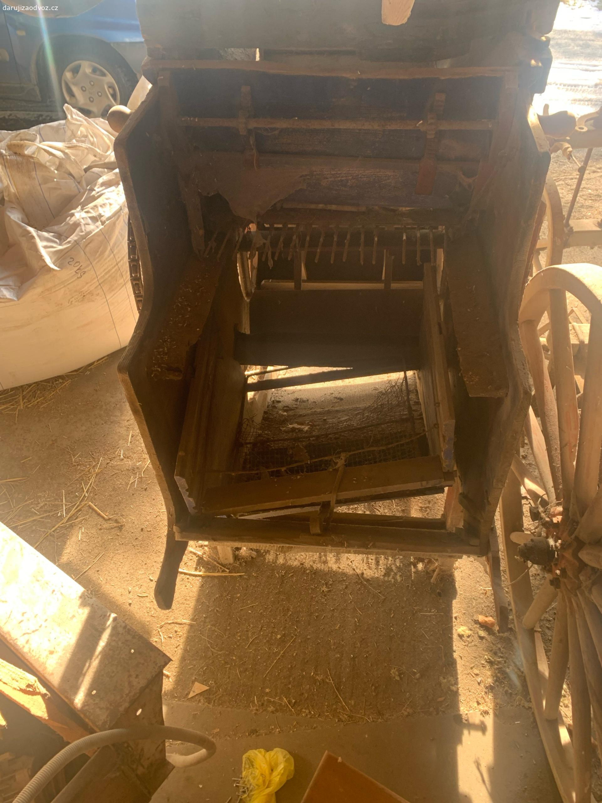 mlátička. mlátička stav viz foto