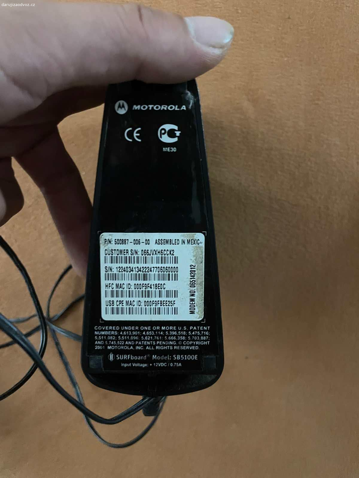 Modem motorola. Funkční modem motorola s adaptérem.. předání možné Bořislavka či po domluvě Palmovka.