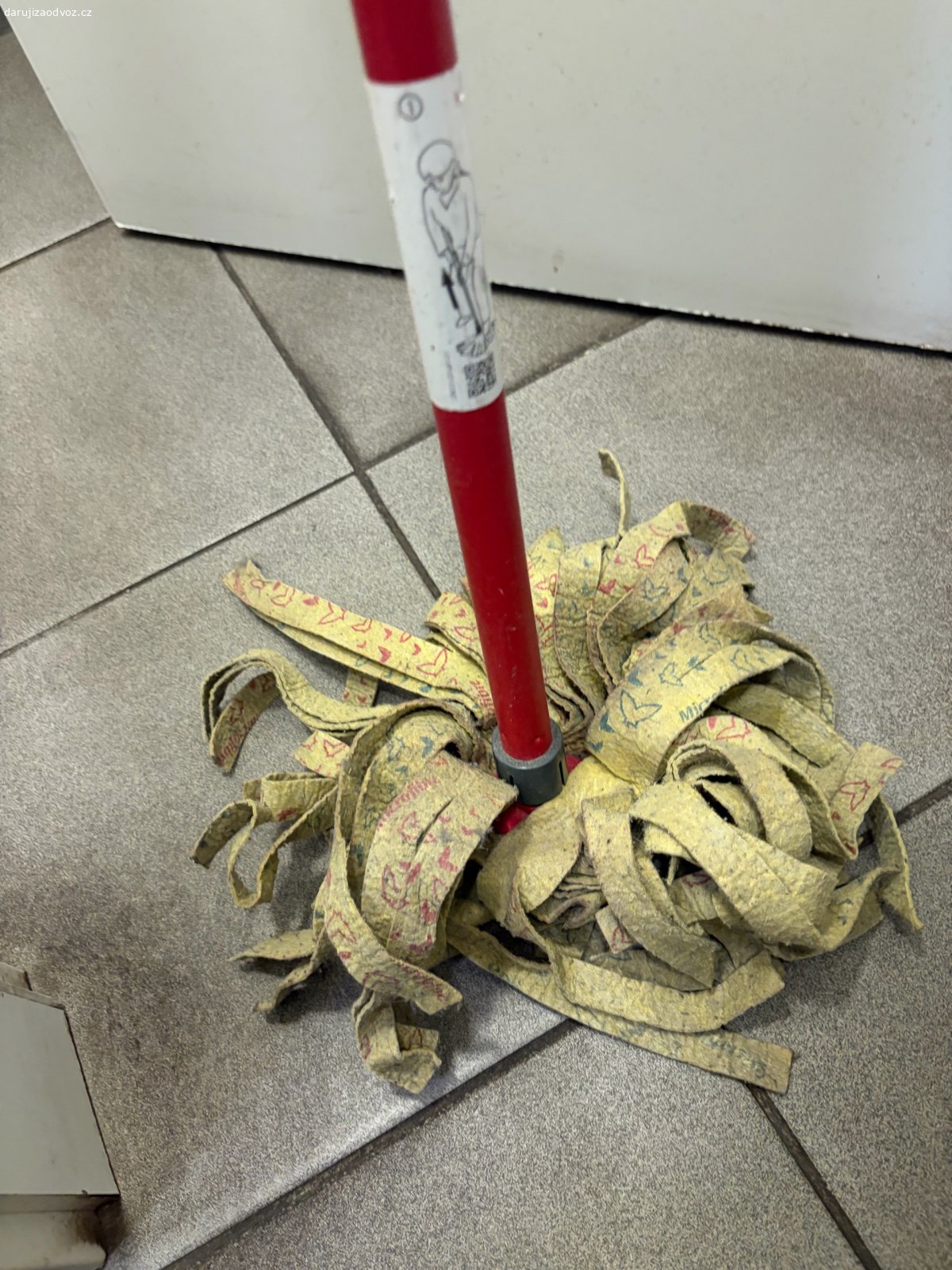 mop. mop s kyblíkem, musíte si ho jen vyčistit. rada daruji, Praha 3