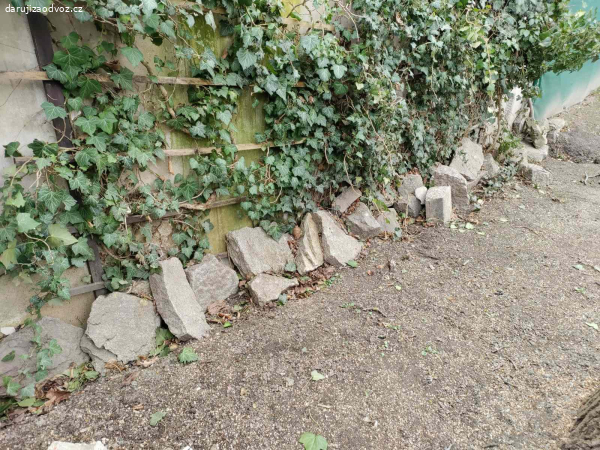 nabízím kameny na zahradu