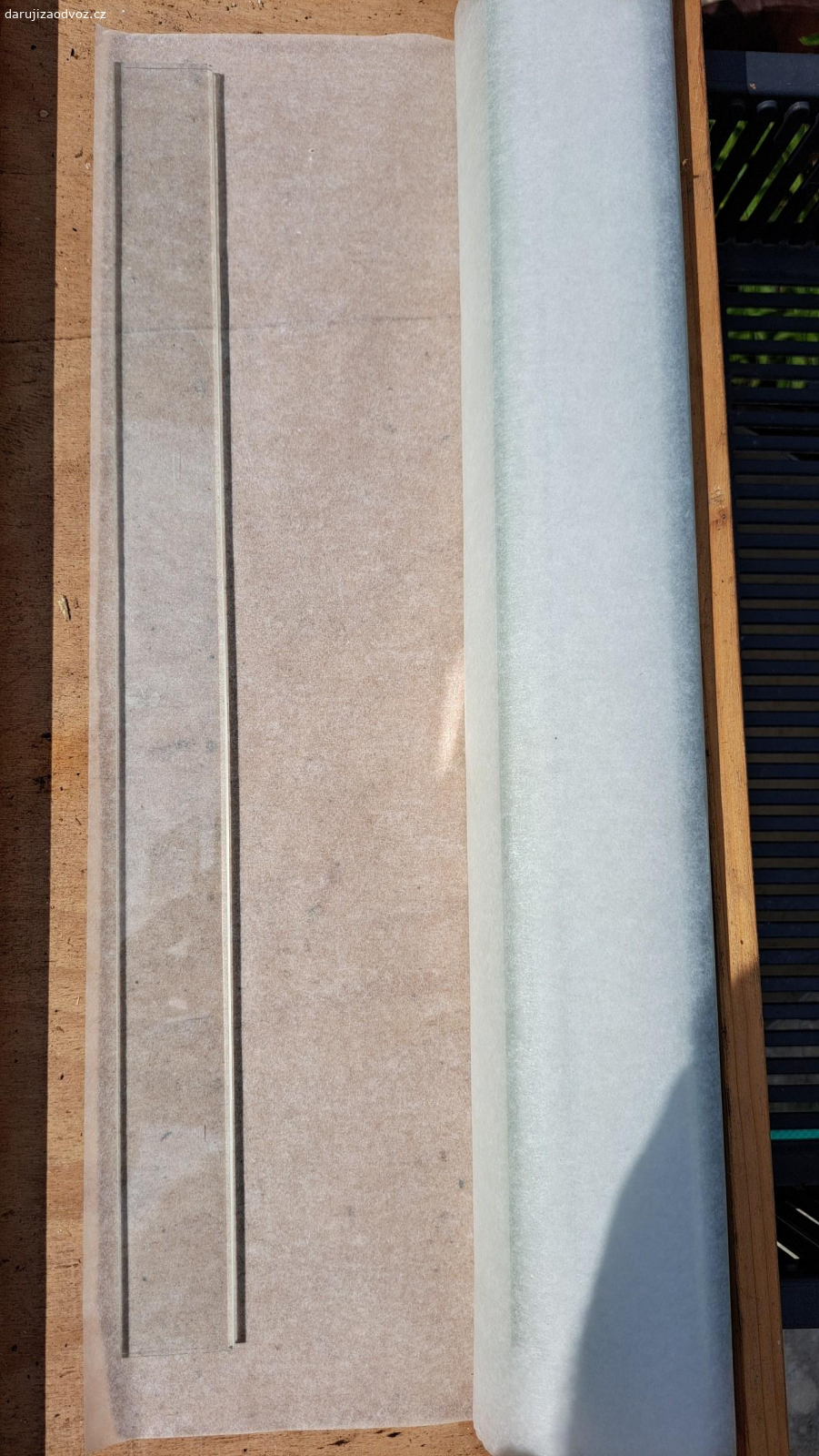 Náhradní skleněná výplň. Náhradní skleněné lamely do kredence nebo sekretáře. Rozměr 3x36,5 cm, 16 ks.
Pouze osobní předání.