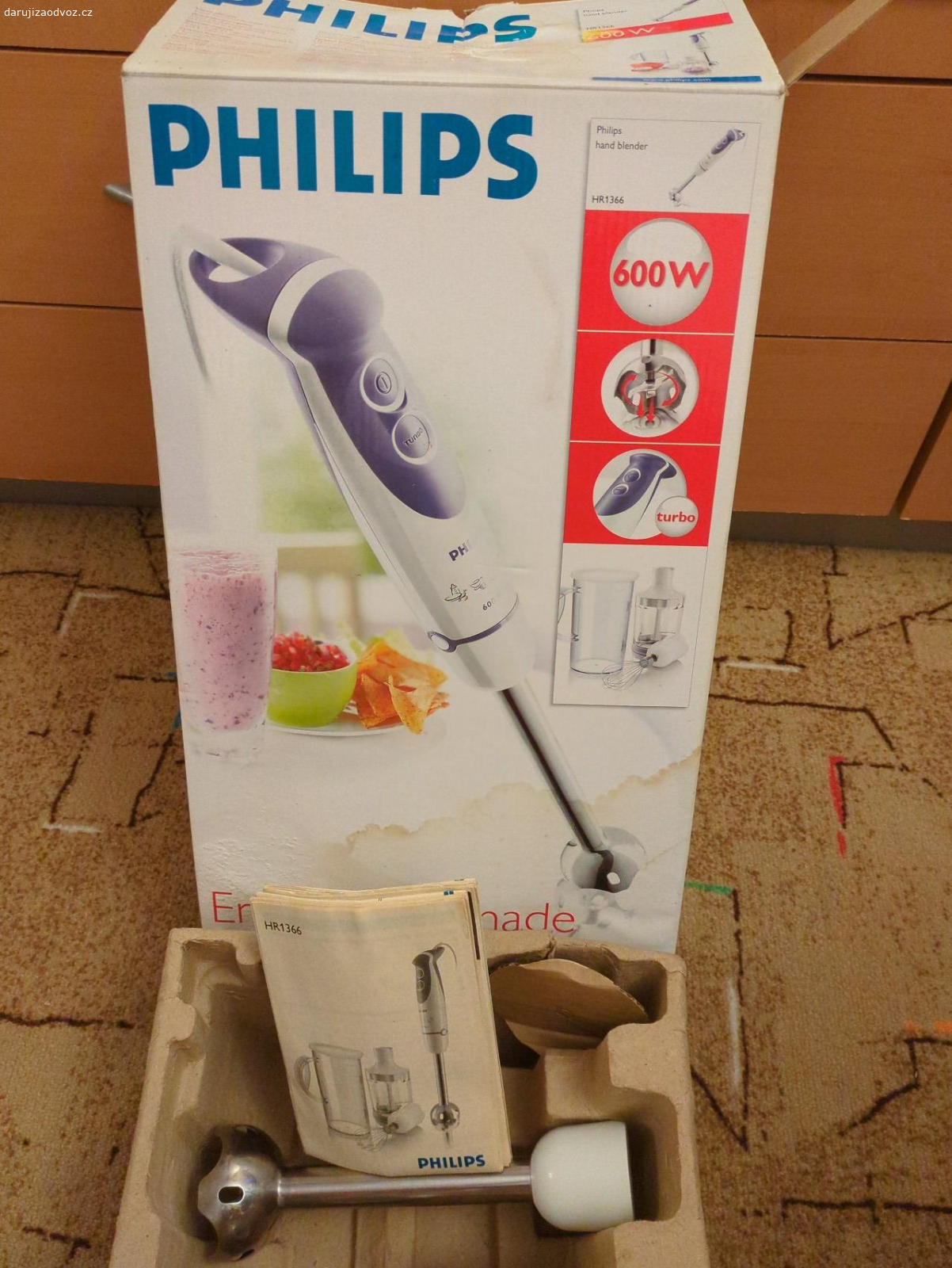 Nástavce tyčáku Philips HR 1366. Daruji nástavce.
