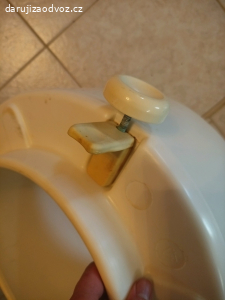 Nástavec na WC