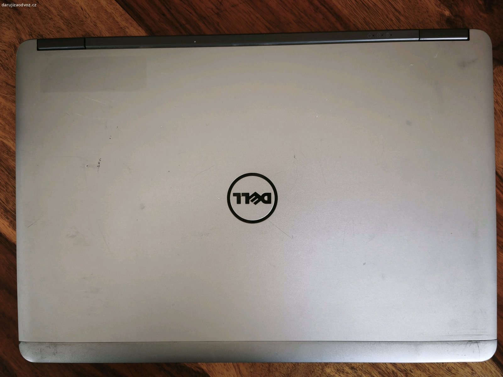 Nefunkční/polofunkční Dell E7440. Nefunkční - polofunkční notebook Dell E7440, spíš jen na náhradní díly. K vyzvednutí v Jeseníku.