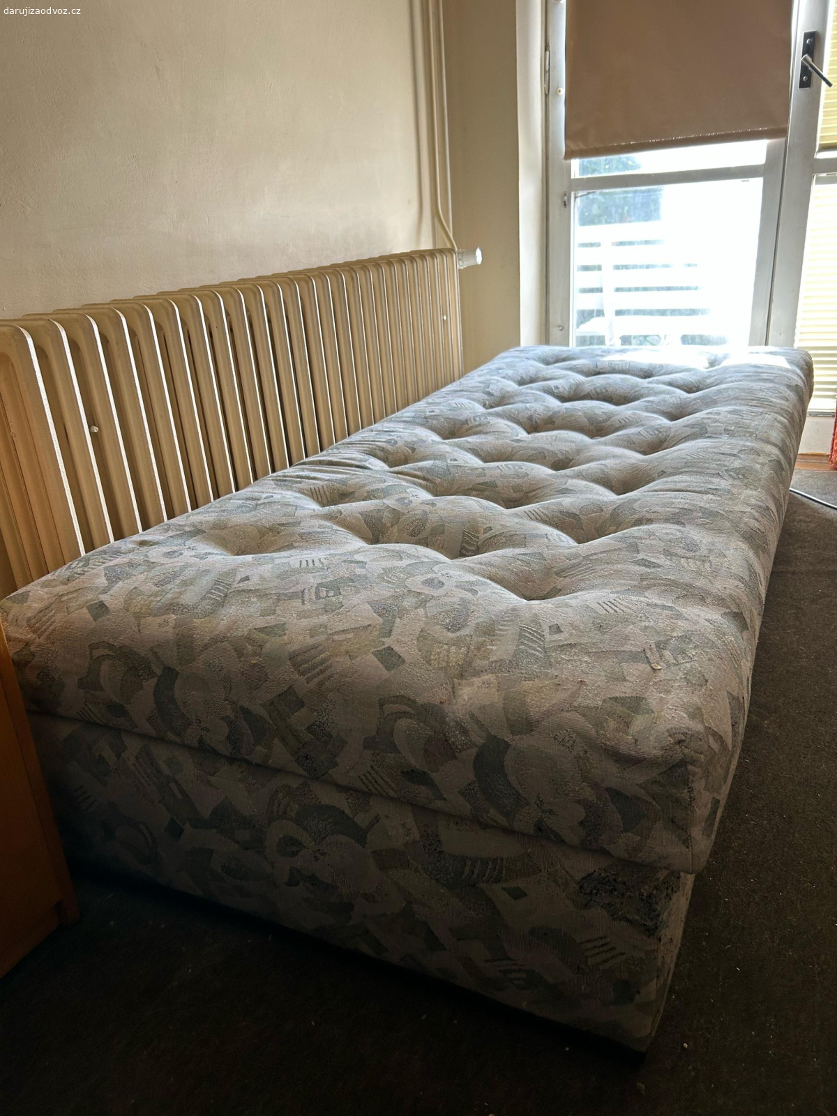 Nepotrebny nabytek. Vse je platne do smazani.