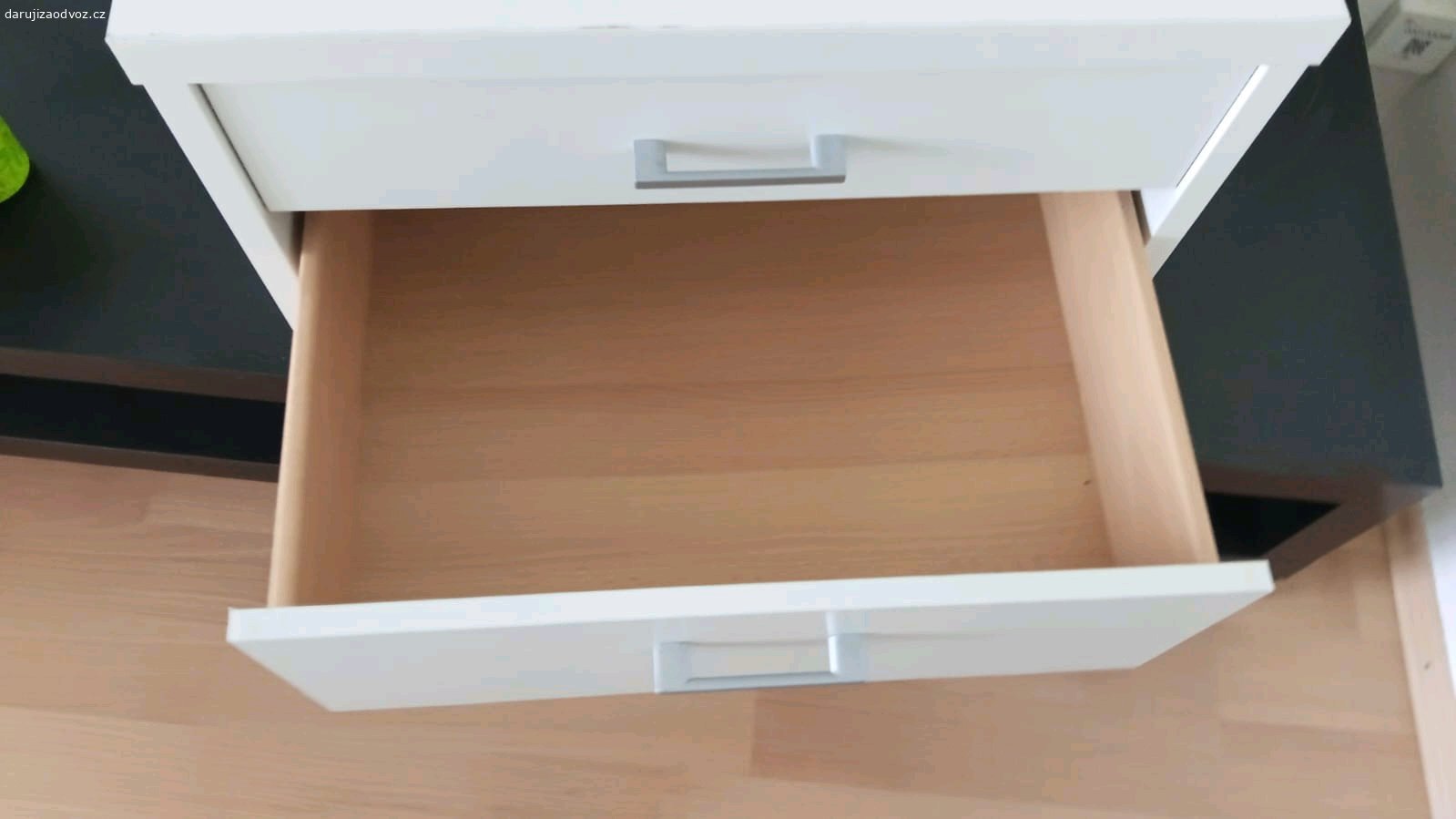 noční stolek. stav viz foto