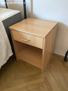 Noční stolek