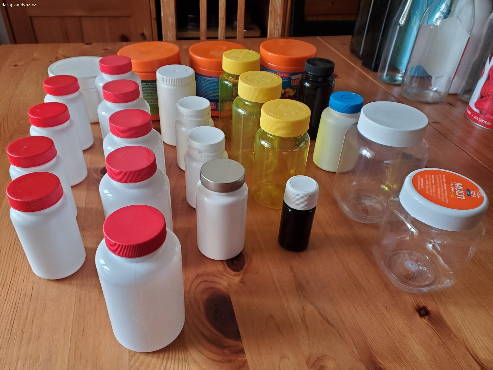 Obaly. Různé druhy, čisté, většinou odstraněné etikety. K vyzvednutí Nusle nebo pošlu přes zasilkovnu. prosím, nepište do aplikace, ale rovnou sms/WhatsApp. Dekuji.