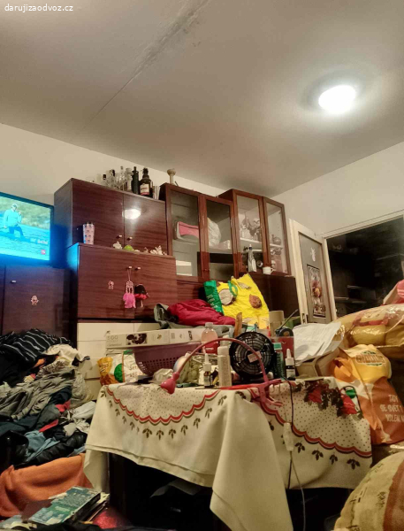 Obývací stěna hnědá