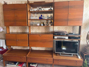 Obývací stěna (můžu dovézt do Prahy)