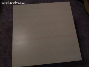 odkládací stolek Ikea