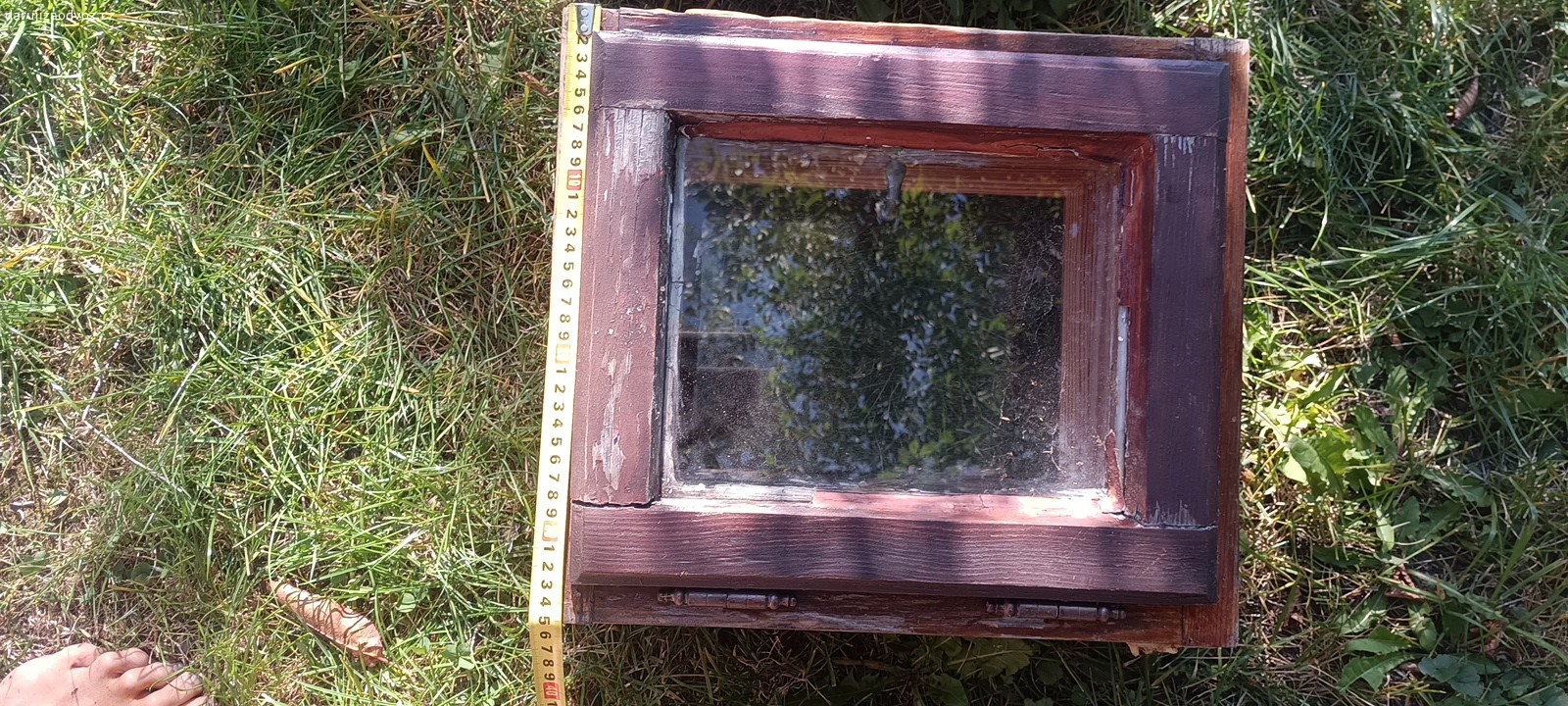 Okna dvojitá malá. použitá dvojitá okna, jedno ok, druhé ne