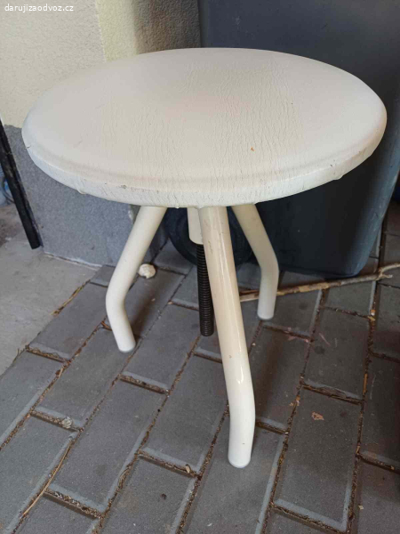 Otáčecí židle ke klavíru