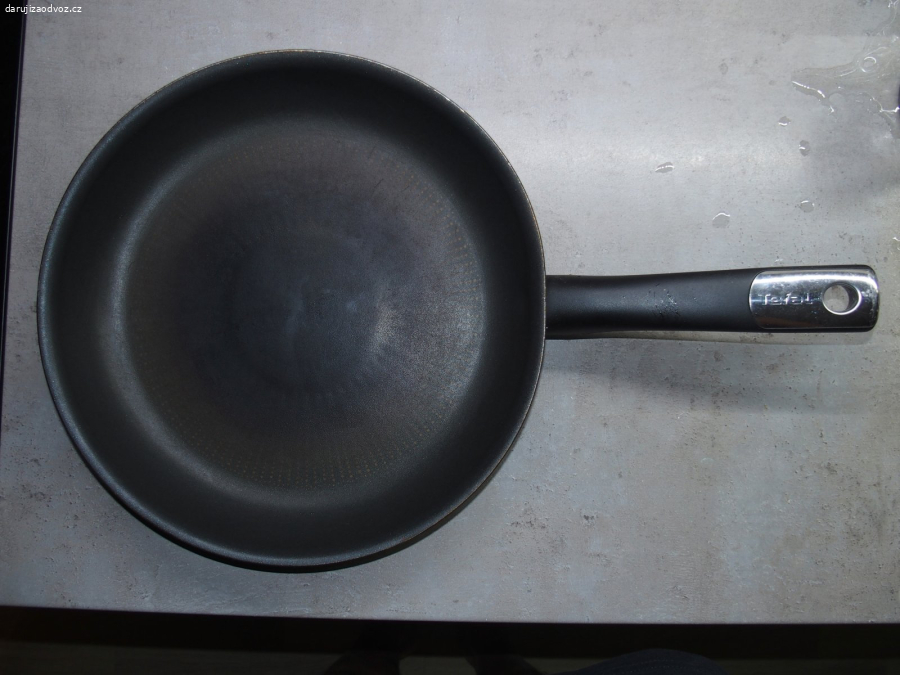 Pánev Tefal 28 cm