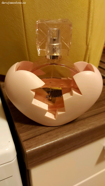 Parfém Ariana Grande