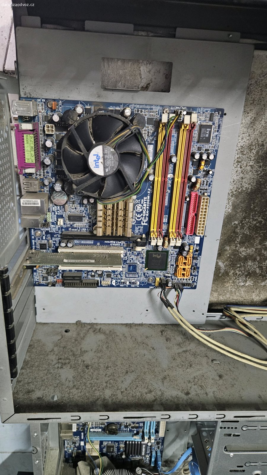 pc. Tak jak na fotkách, stav neznámý.