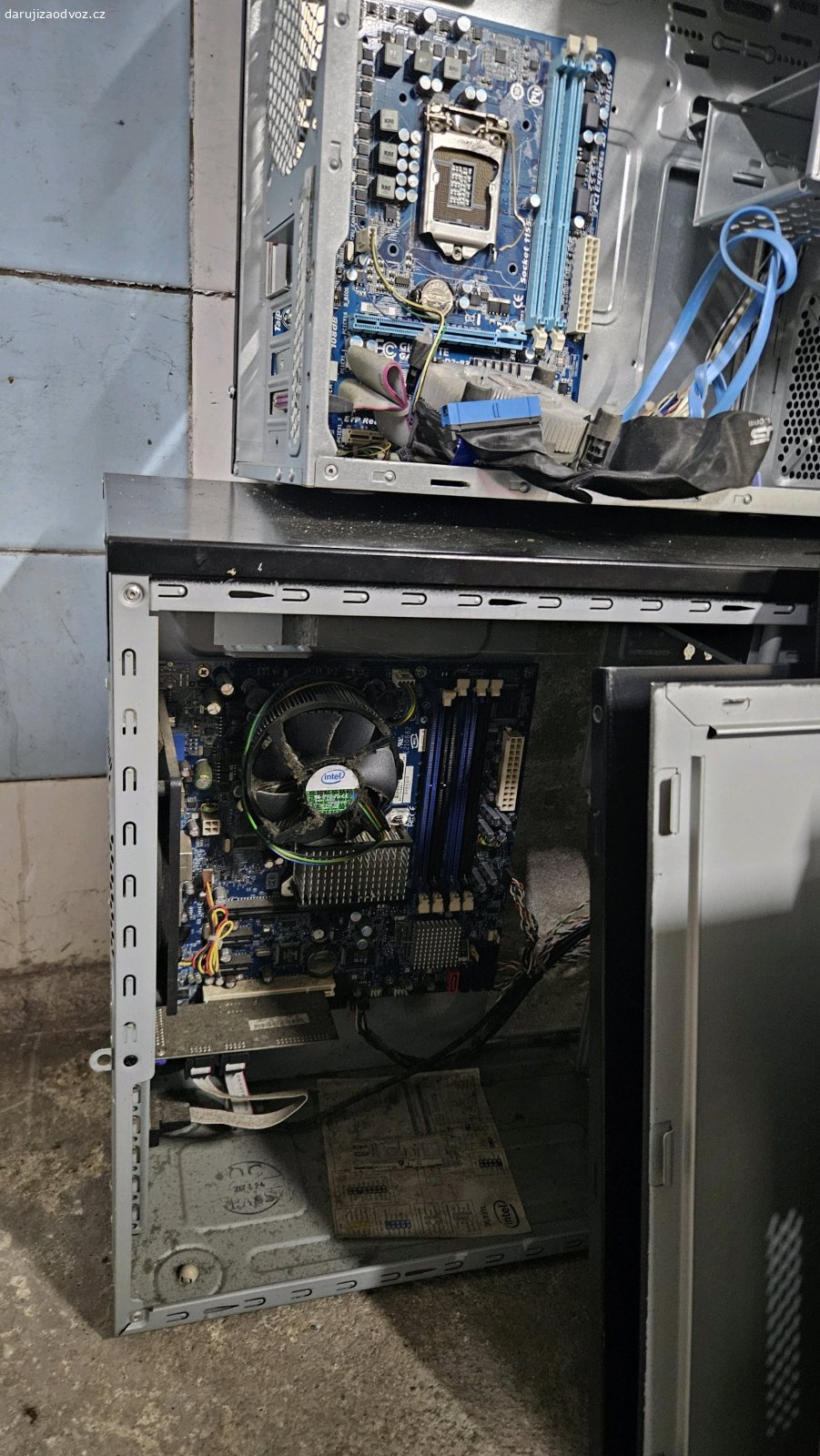 pc. Tak jak na fotkách, stav neznámý.