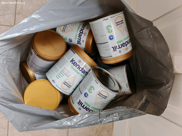 plechové dózy od UM