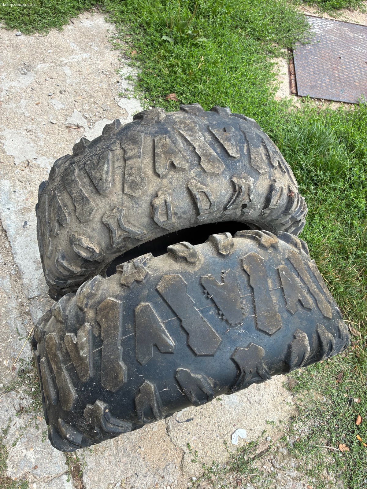 pneu na čtyřkolku. za odvoz, vzorek už tam moc není,
jsou z cf moto gladiator 850xc
rozměr 26x9-14