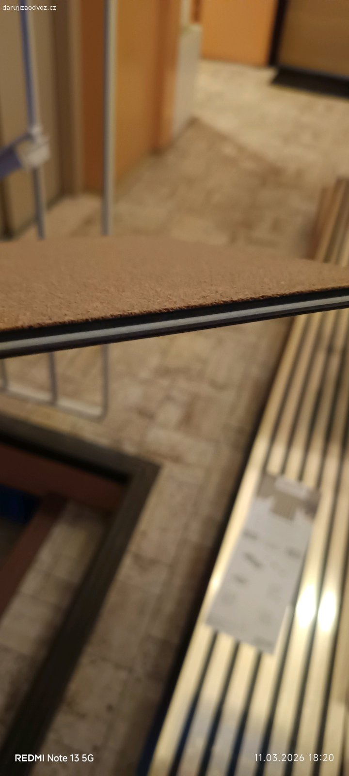 Podlahové krytiny. Ta odvoz použité podlahy 14 m ²