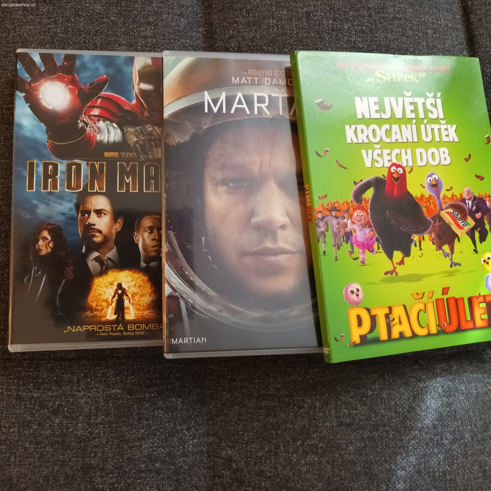 Pohádky na DVD. Daruji za odvoz nebo poštovné větší množství pohádek a filmů na DVD. Odběr možný pouze do konce září, potom odvážím do sběrného dvora.