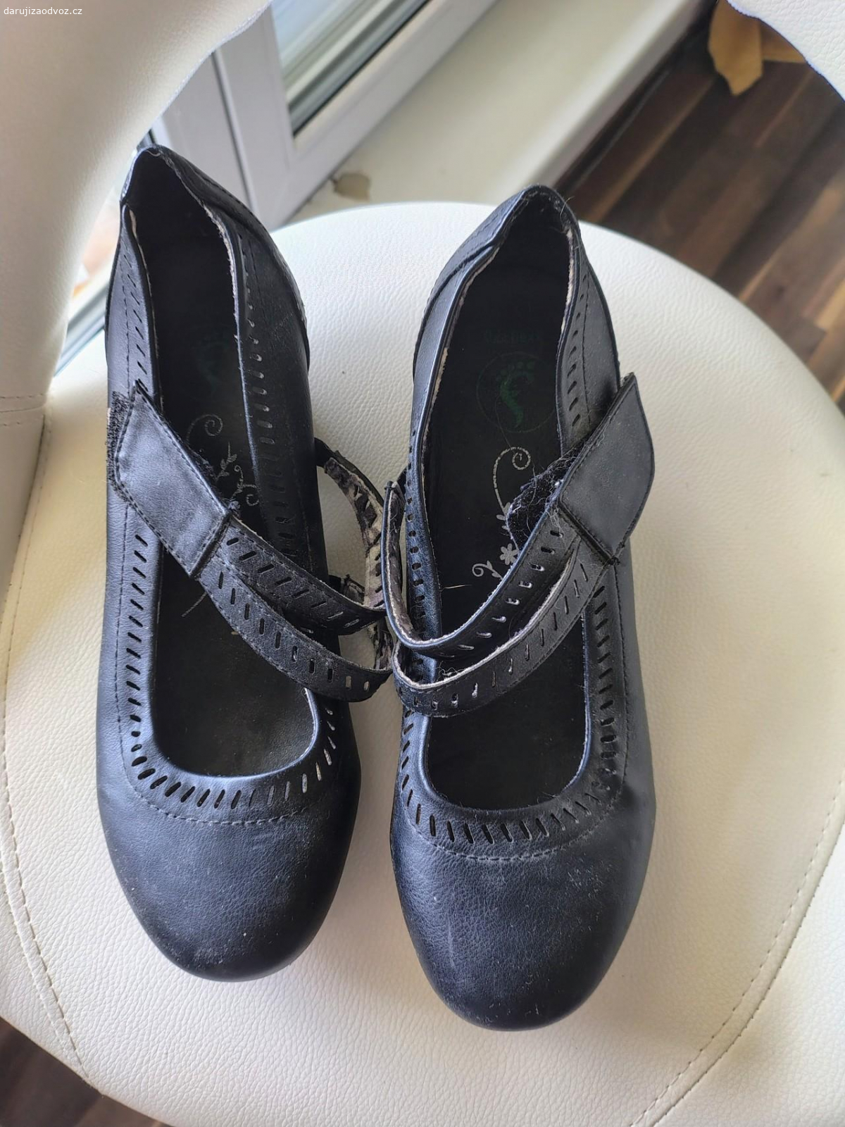Pohodlná obuv vel 38. Velikost 38